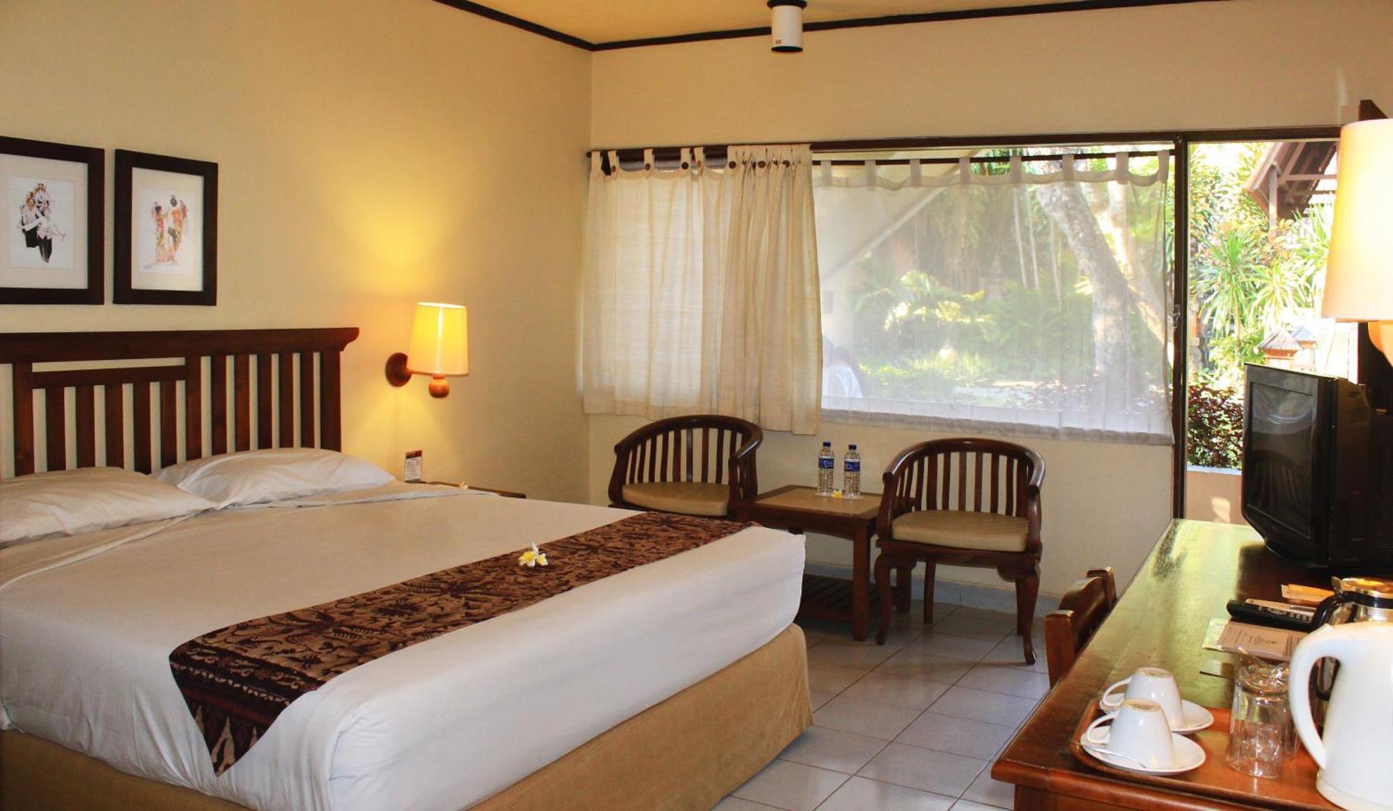 Besakih Beach Hotel Sanur Exterior foto