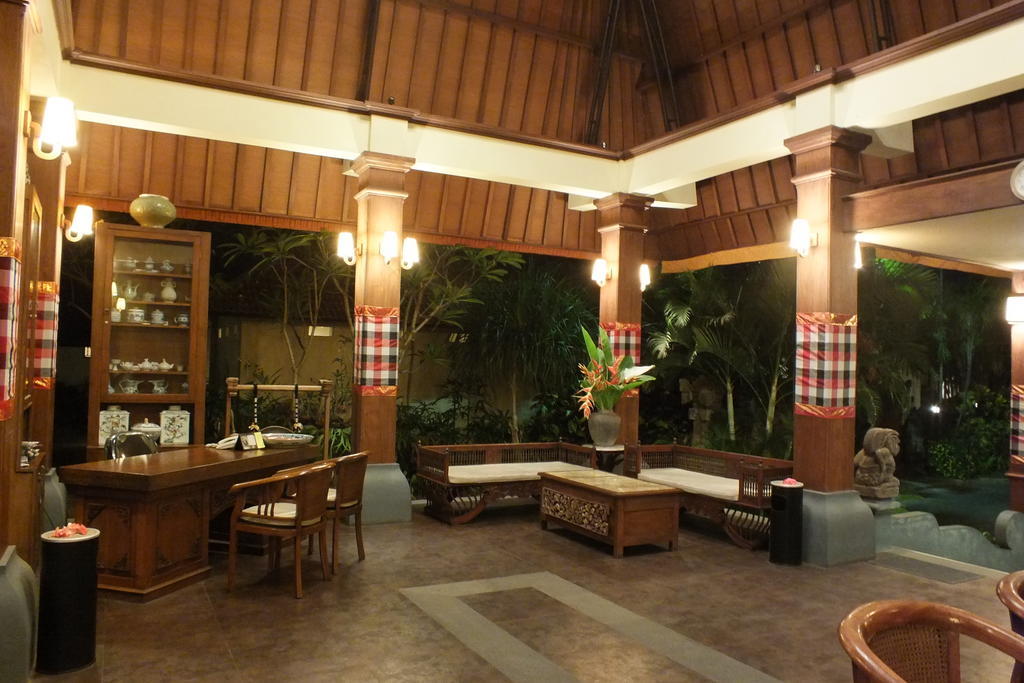 Besakih Beach Hotel Sanur Exterior foto