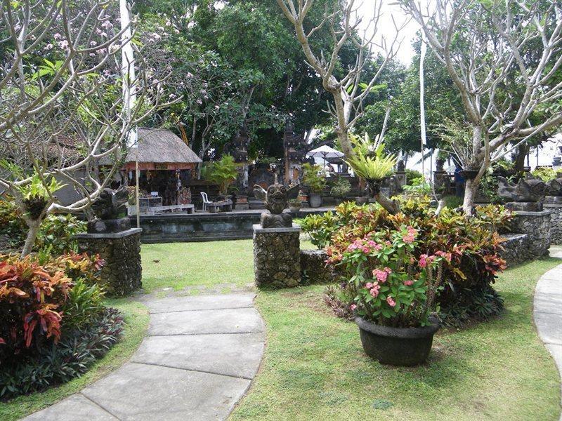 Besakih Beach Hotel Sanur Exterior foto