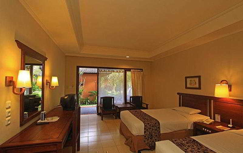 Besakih Beach Hotel Sanur Exterior foto